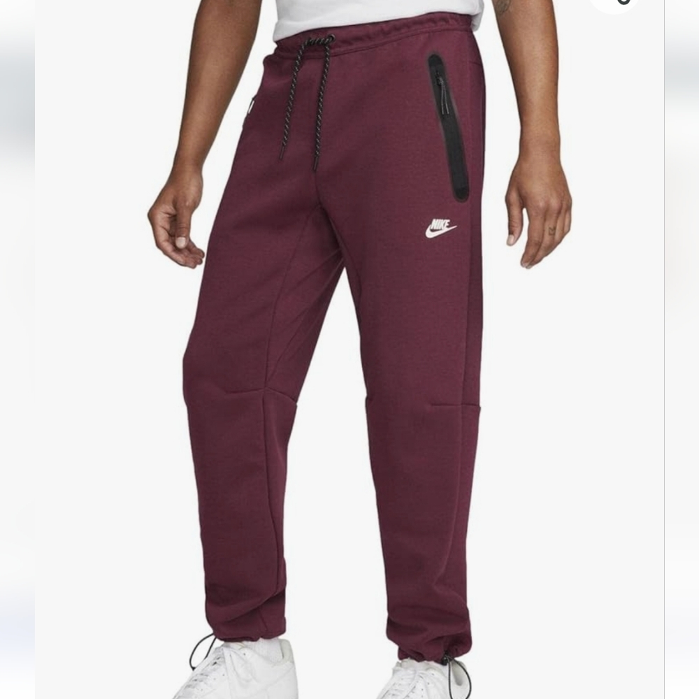NWT Men's size L Nike Tech Pack sweatpants